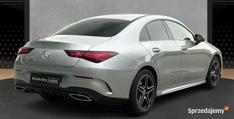 Używany Mercedes CLA200 163 KM (119 kW) 2024 Srebrny Coupe