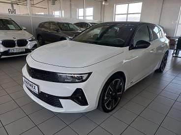 Biały Używany 2023 Opel Astra Edition Kombi | 99 900 zł - Obraz 1/4