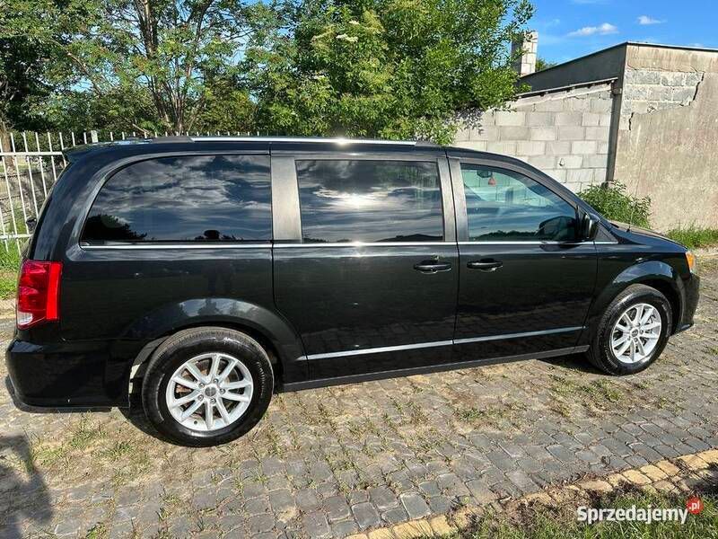 Używany Dodge Grand Caravan SXT 283 KM (208 kW) 2018 Czarny Minivan