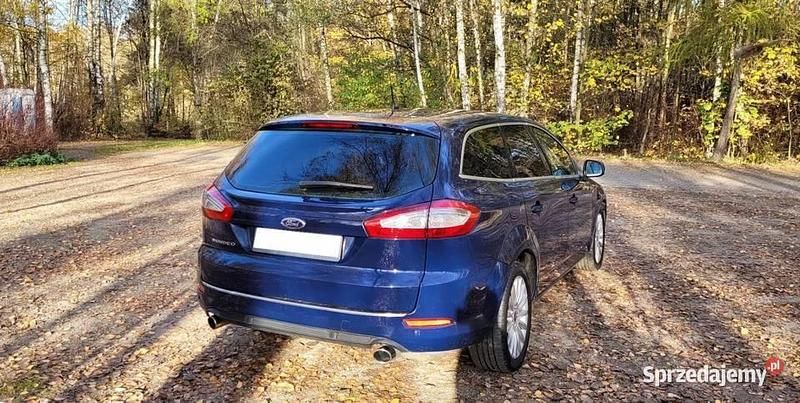 Używany Ford Mondeo 2012 Granatowy Kombi