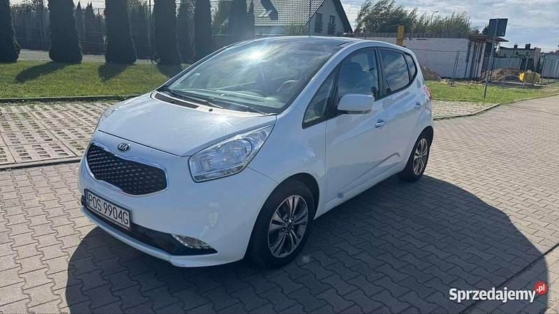 Biały Używany 2015 Kia Venga 2 Hatchback | 25 900 zł (Dobra cena) - Obraz 1/4