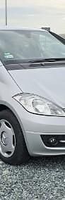 Używany Mercedes A180 109 KM (80 kW) 2011 Srebrny Hatchback