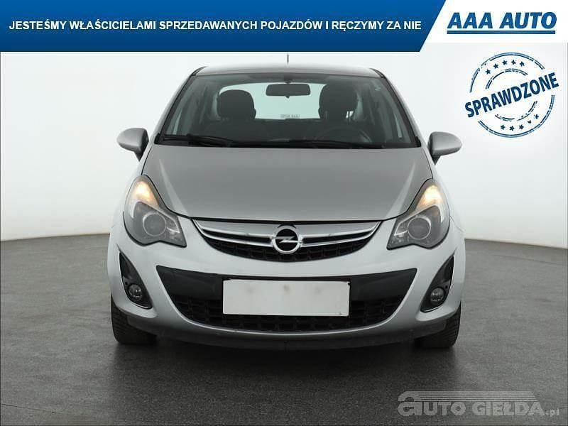 Używany Opel Corsa 2011 Srebrny Hatchback