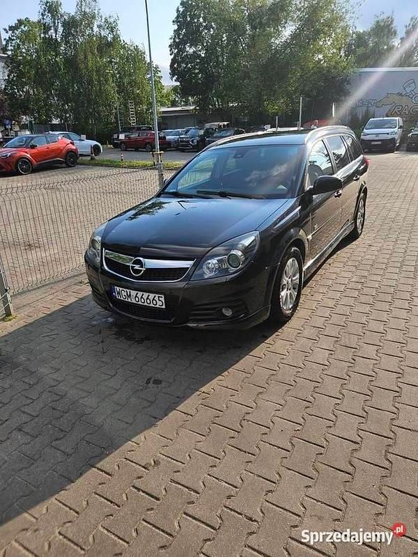 Czarny Używany 2008 Opel Vectra OPC Kombi | 12 500 zł (Drogi) - Obraz 1/4