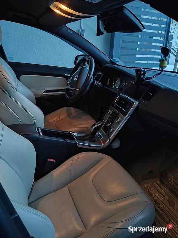 Używany Volvo V60 2015 Kombi