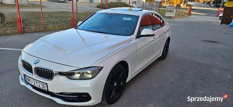 Używany BMW 330 2017