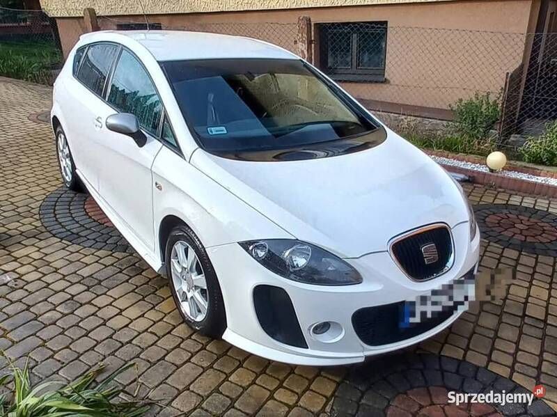 Biały Używany 2009 Seat Leon Hatchback | 22 900 zł (Drogi) - Obraz 1/4