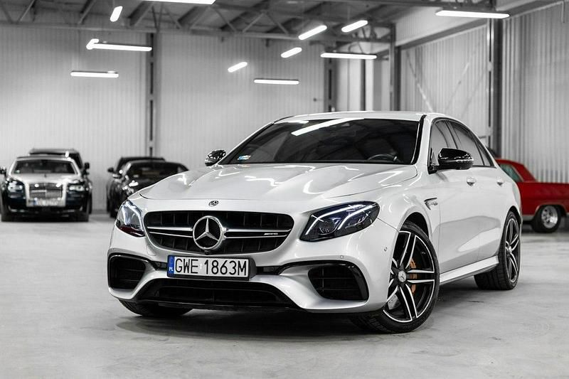 Srebrny (metalik) Używany 2017 Mercedes E63 AMG AMG Sedan/Limuzyna | 299 000 zł - Obraz 1/4
