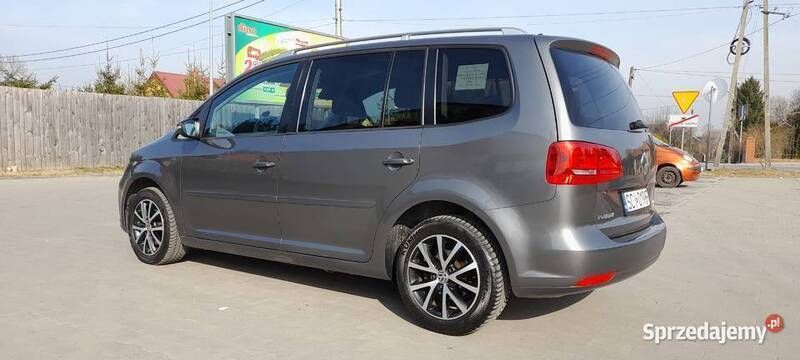 Używany VW Touran 105 KM (77 kW) 2011 Grafitowy Minivan
