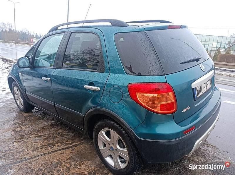 Używany Fiat Sedici 107 KM (78 kW) 2007 Zielony SUV