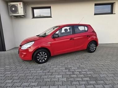 Czerwony Używany 2011 Hyundai i20 Sedan/Limuzyna | 5900 zł (Super Cena) - Obraz 1/4
