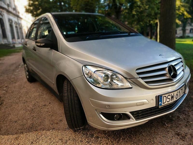 Używany Mercedes B170 2006 Srebrny Minivan