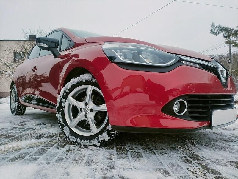 Używany Renault Clio IV LIMITED 2016 Czerwony Hatchback