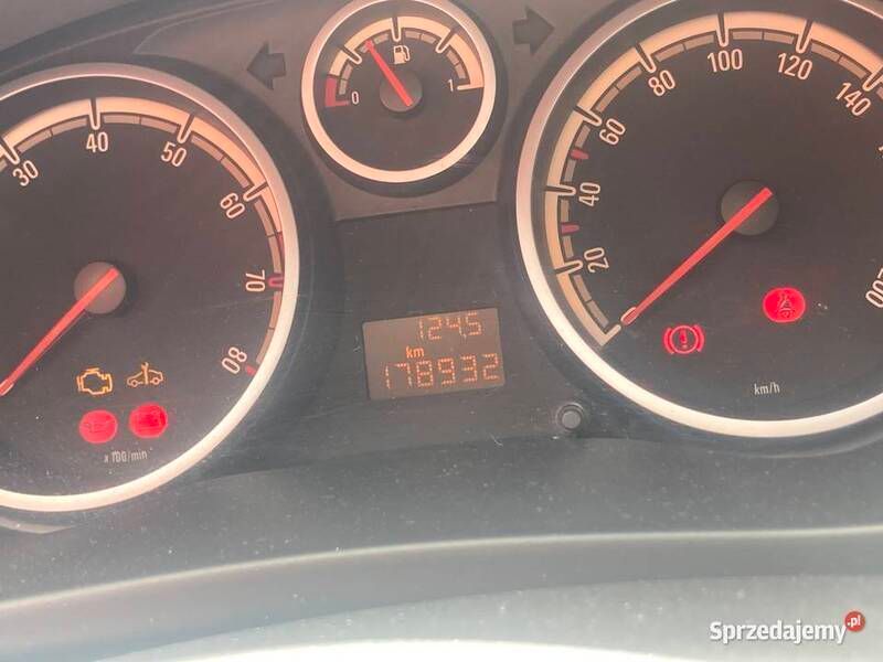 Używany Opel Corsa 2008 Czarny Hatchback