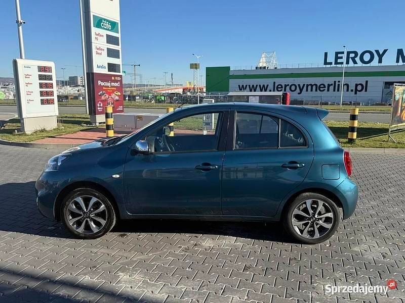 Używany Nissan Micra Tekna 80 KM (58 kW) 2014 Niebieski Hatchback