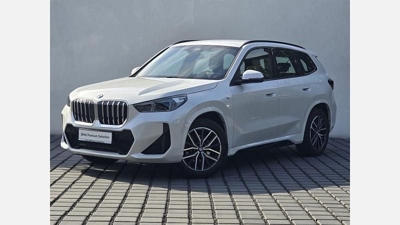 Biel mineralna metalizowany Używany 2024 BMW X1 Luxury Line SUV | 169 900 zł (Dobra cena) - Obraz 1/3