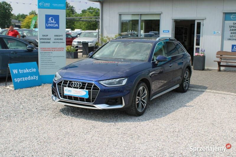 Niebieski Używany 2020 Audi A4 Allroad Kombi | 139 899 zł - Obraz 1/4