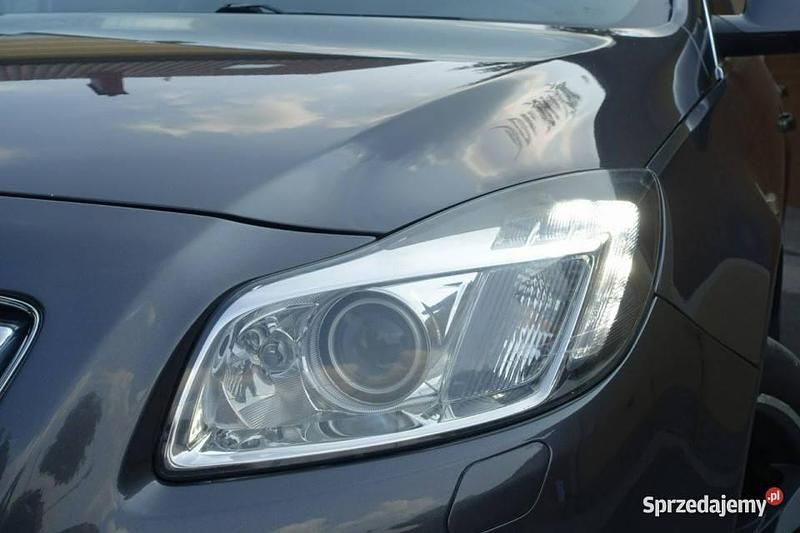 Używany Opel Insignia 130 KM (95 kW) 2009 Inny (metalik) Sedan/Limuzyna