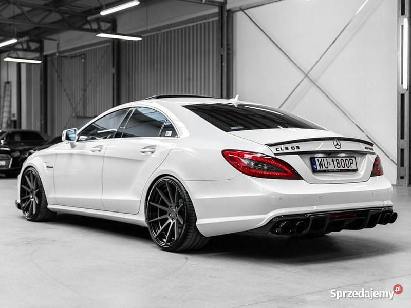 Biały (metalik, perła) Używany 2011 Mercedes CLS63 AMG AMG Sedan/Limuzyna | 234 000 zł - Obraz 1/4