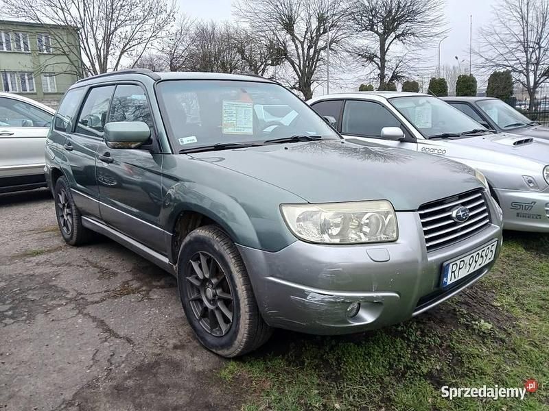 Zielony Używany 2006 Subaru Forester SUV | 13 800 zł - Obraz 1/4