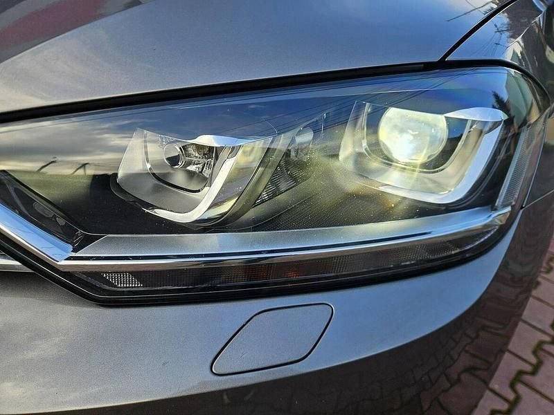 Używany VW Golf VII 125 KM (91 kW) 2016 Brązowobeżowy Hatchback