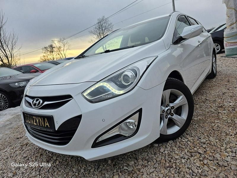Używany Hyundai i40 135 KM (99 kW) 2014 Biały Kombi
