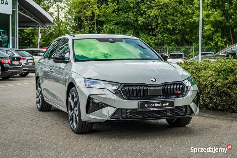 Nowe Skoda Octavia RS 2026 Szary Kombi