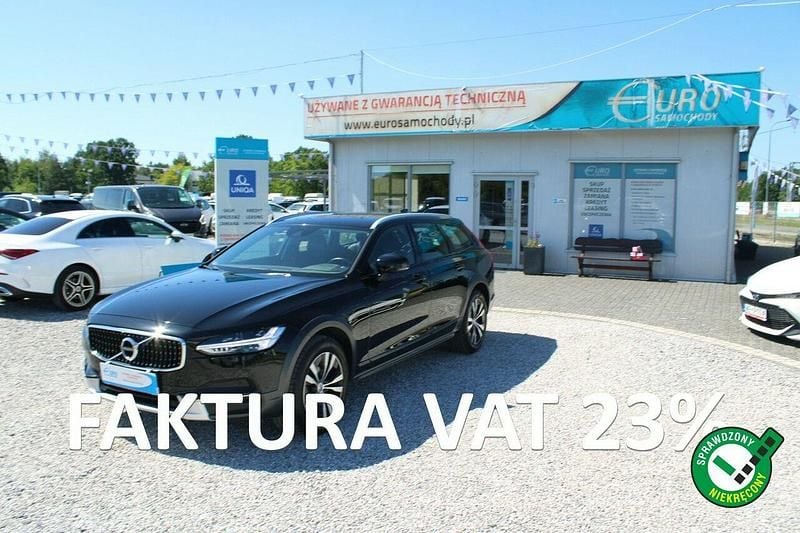 Czarny Używany 2020 Volvo V90 CC Kombi | 136 899 zł (Uczciwa cena) - Obraz 1/4