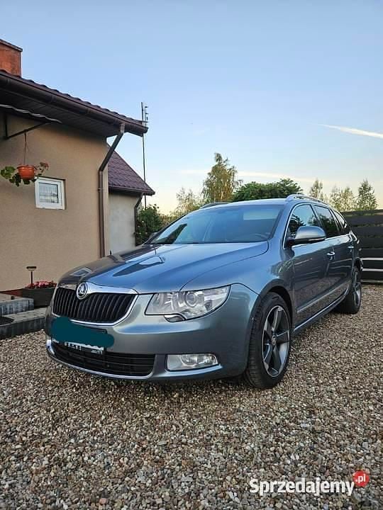 Używany Skoda Superb 140 KM (102 kW) 2012