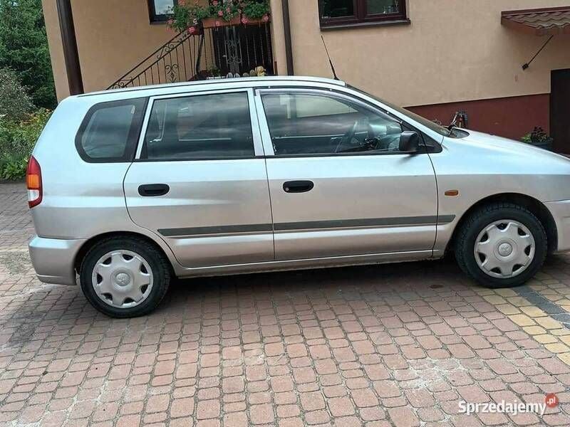 Używany Mitsubishi Space Star 2001 Minivan