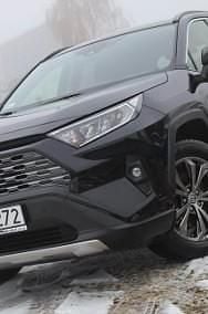 Używany Toyota RAV4 Hybrid 218 KM (160 kW) 2022 Niebieski SUV