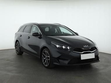 Czarny Używany 2022 Kia Ceed 2 Kombi | 64 999 zł (Dobra cena) - Obraz 1/4