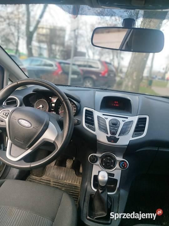 Używany Ford Fiesta 2011 Biały Hatchback