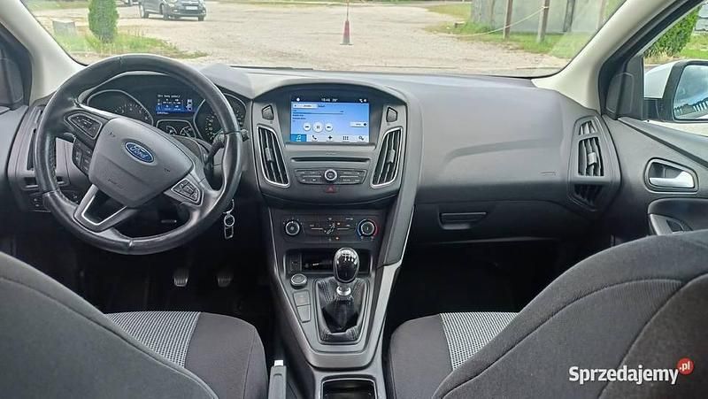 Używany Ford Focus 2017 Biały Kombi