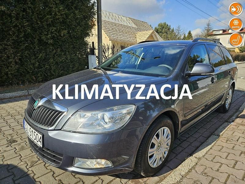 Inny kolor Używany 2011 Skoda Octavia Kombi | 20 900 zł (Uczciwa cena) - Obraz 1/4