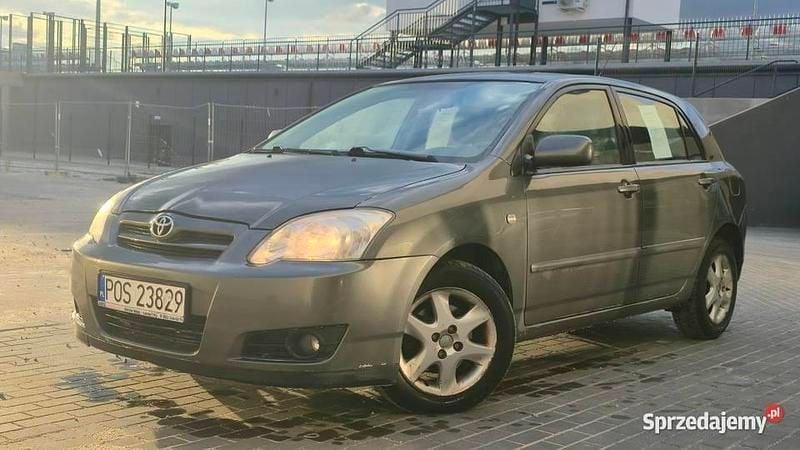 Używany Toyota Corolla Sol 2006 Grafitowy Hatchback