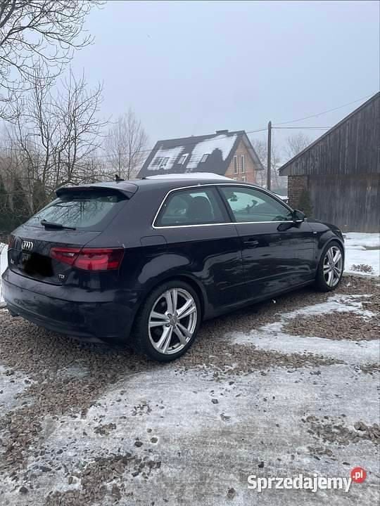 Używany Audi A3 2014 Czarny Hatchback