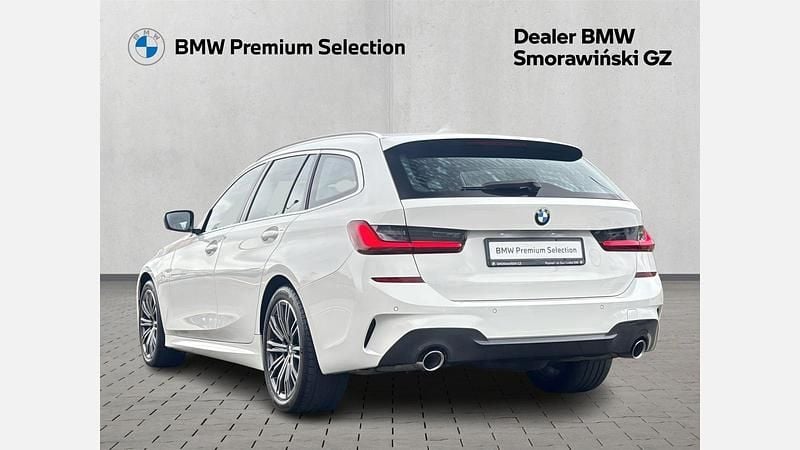 Używany BMW 320 M Sport 190 KM (139 kW) 2021 Biel alpejska Kombi