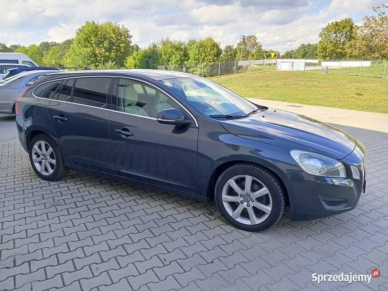 Szary Używany 2010 Volvo V60 Kombi | 18 888 zł (Drogi) - Obraz 1/4