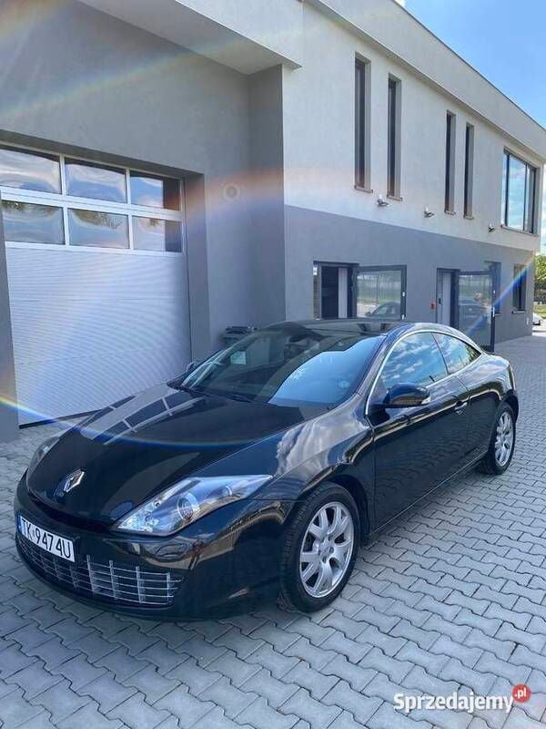 Używany Renault Laguna Coupé Dynamique 150 KM (110 kW) 2010 Czarny Coupe