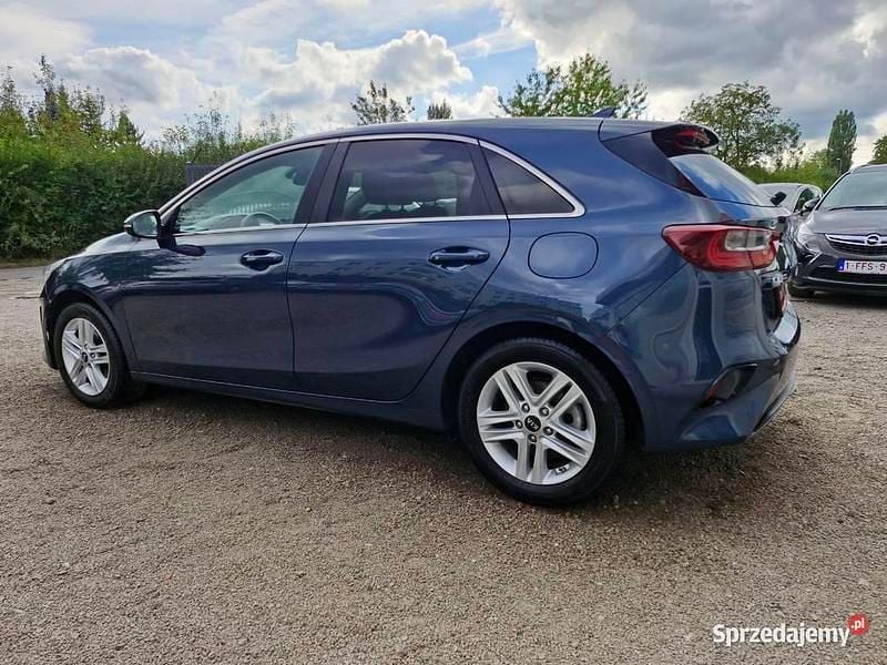 Niebieski Używany 2018 Kia Ceed 4 Hatchback | 49 900 zł (Dość drogi) - Obraz 1/4