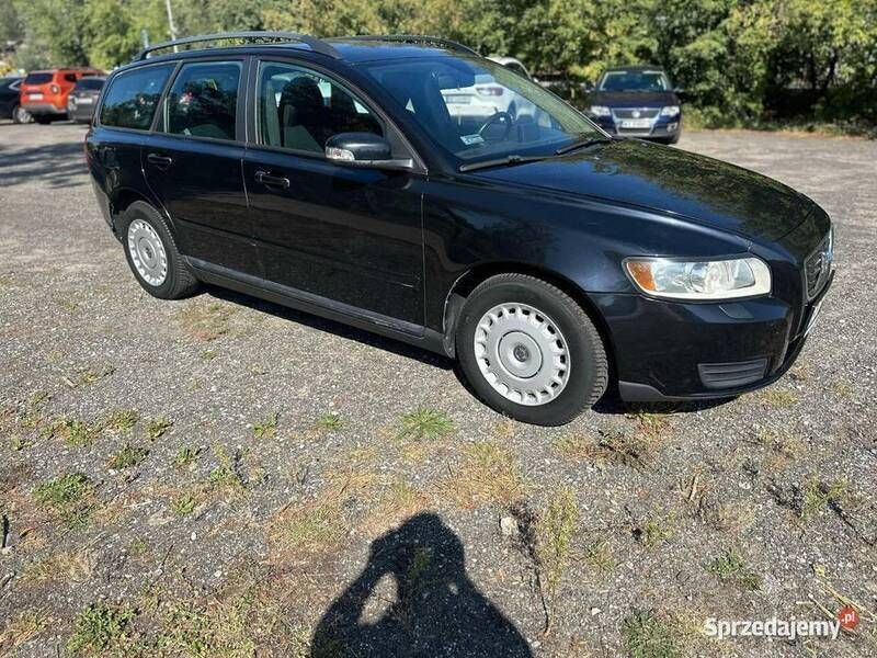 Czarny Używany 2008 Volvo V50 Kombi | 12 900 zł (Uczciwa cena) - Obraz 1/4
