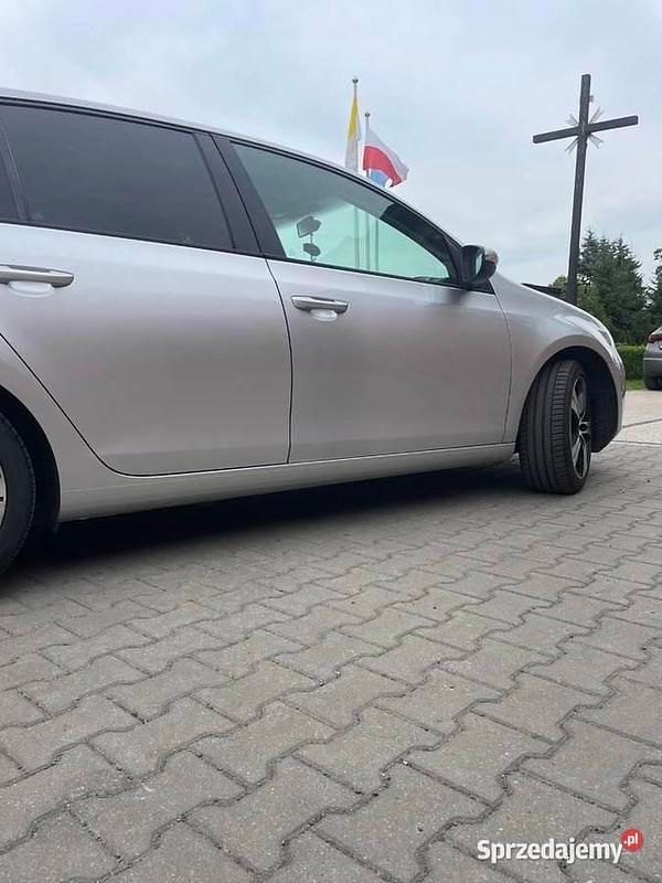 Używany VW Golf VI 2009 Srebrny Hatchback