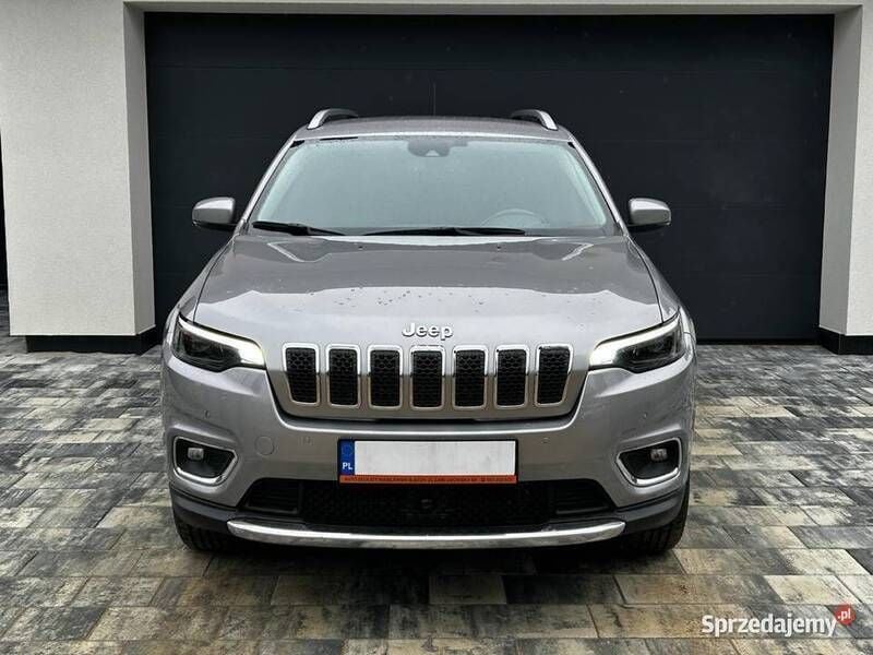 Używany Jeep Cherokee Limited 272 KM (200 kW) 2019 Szary SUV