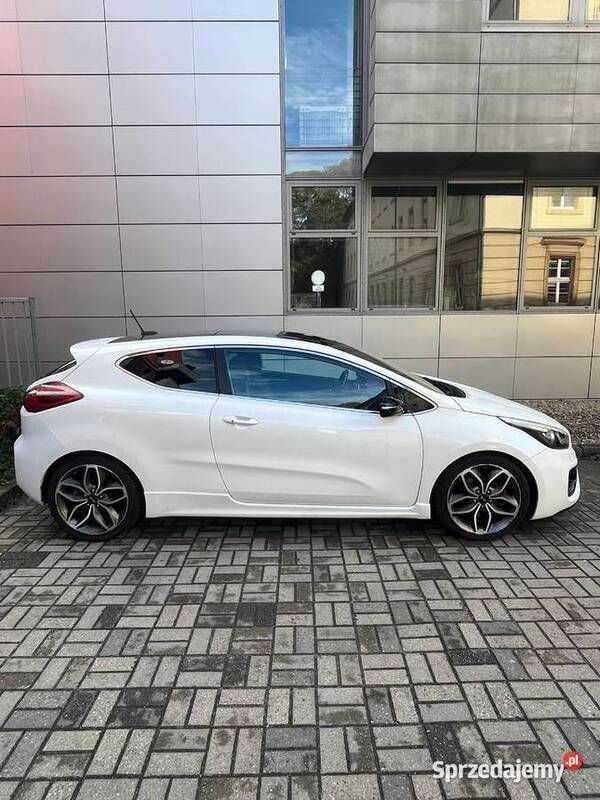 Biały Używany 2016 Kia Ceed GT 2 | 50 000 zł - Obraz 1/4