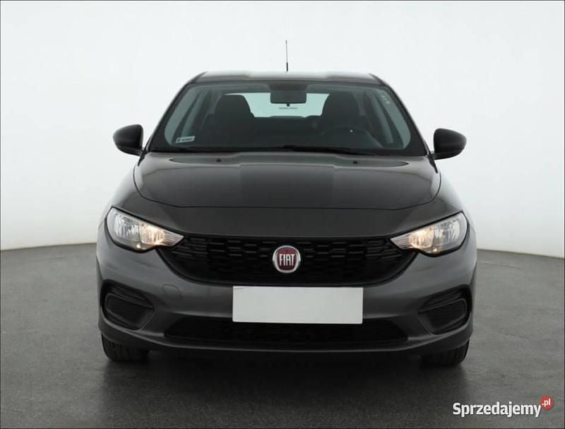 Szary Używany 2020 Fiat Tipo Sedan/Limuzyna | 43 499 zł (Uczciwa cena) - Obraz 1/4
