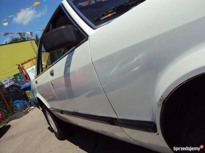 Używany Ford Granada 1984 Biały Sedan/Limuzyna