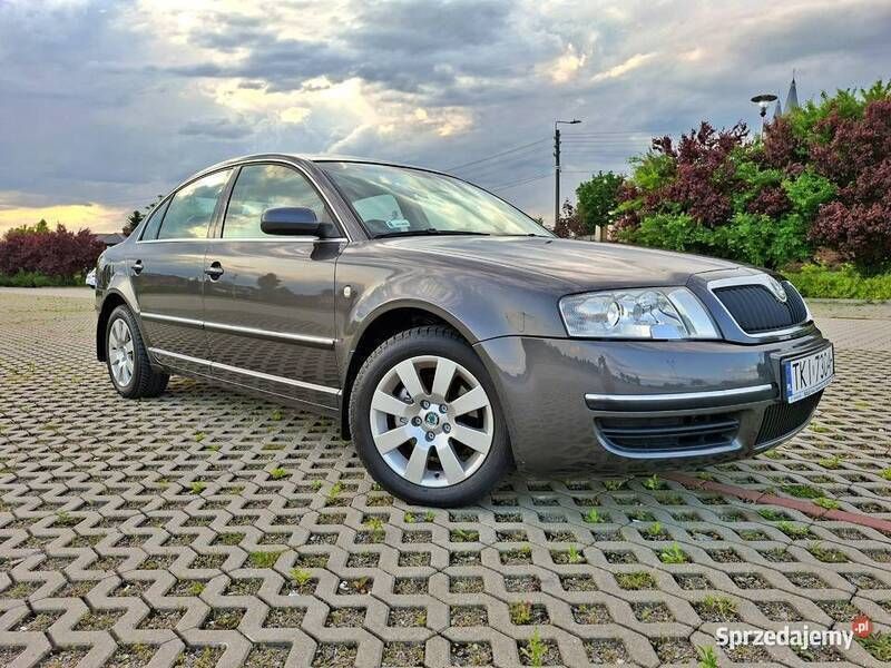 Używany 2003 Skoda Superb | 33 900 zł - Obraz 1/4