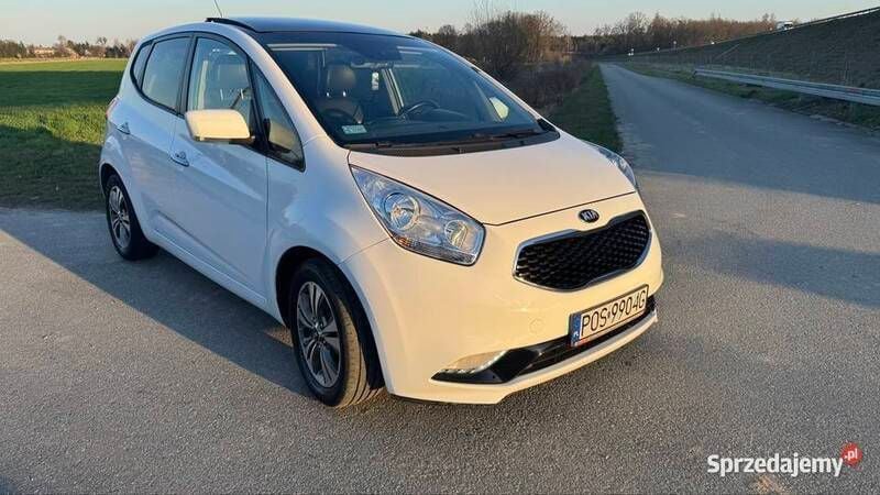Biały Używany 2015 Kia Venga Hatchback | 25 900 zł (Dobra cena) - Obraz 1/4