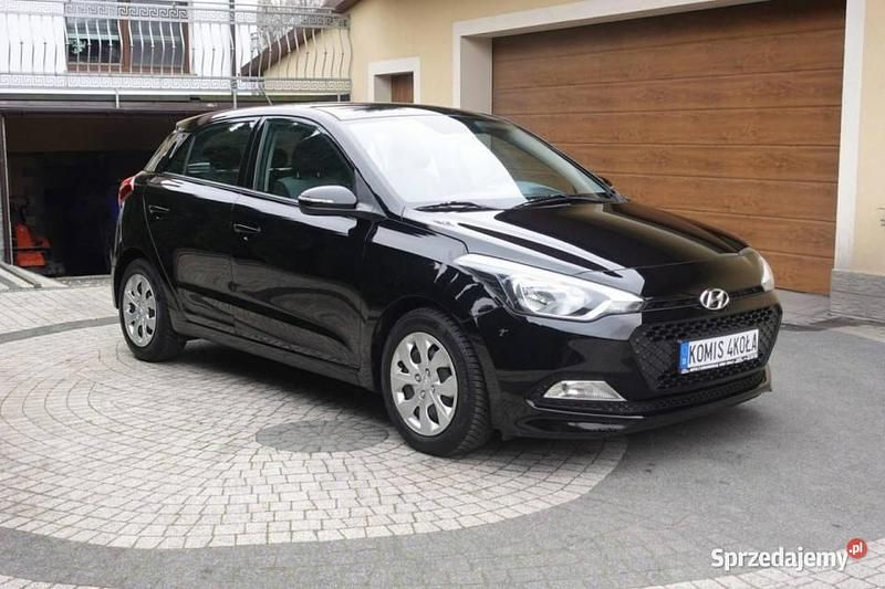 Czarny Używany 2016 Hyundai i20 Hatchback | 30 900 zł (Uczciwa cena) - Obraz 1/4